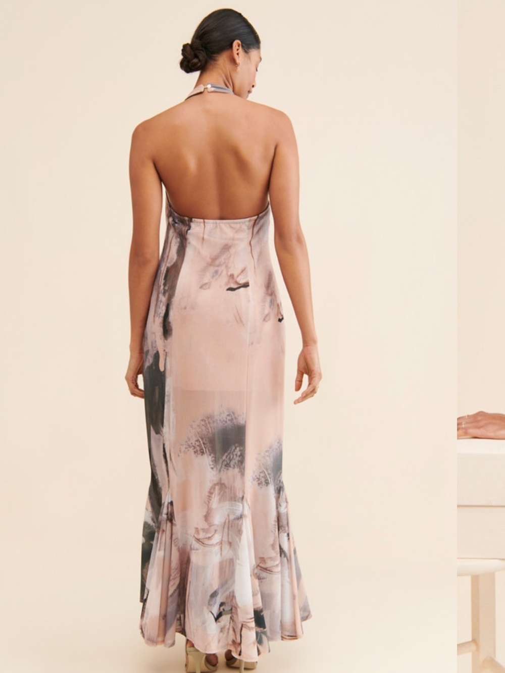 Anthropologie Halter Maxi Dress in Blush and Gray Abstract Print - Picture 2 of 8